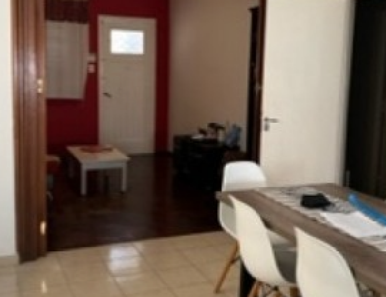Casa a la venta. Impecable.