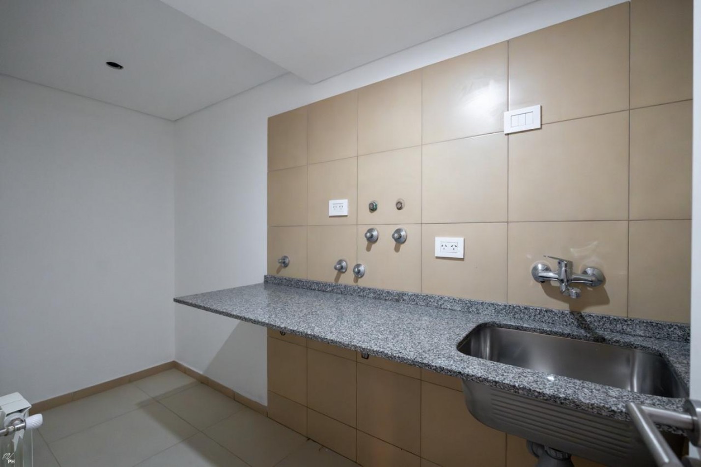 VENTA Santa Fe 2450 Depto de 2 dormitorios