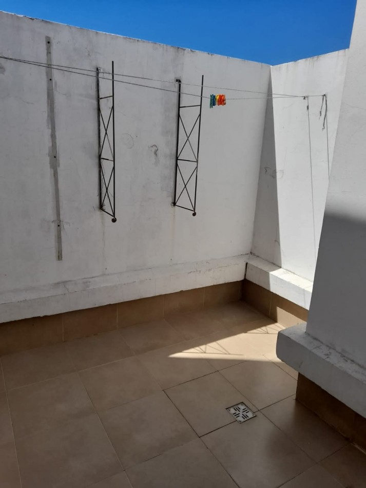Oportunidad !!! Venta de Monoambiente en calle Maipu 2279