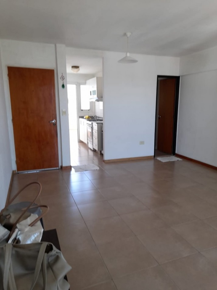 Oportunidad !!! Venta de Monoambiente en calle Maipu 2279